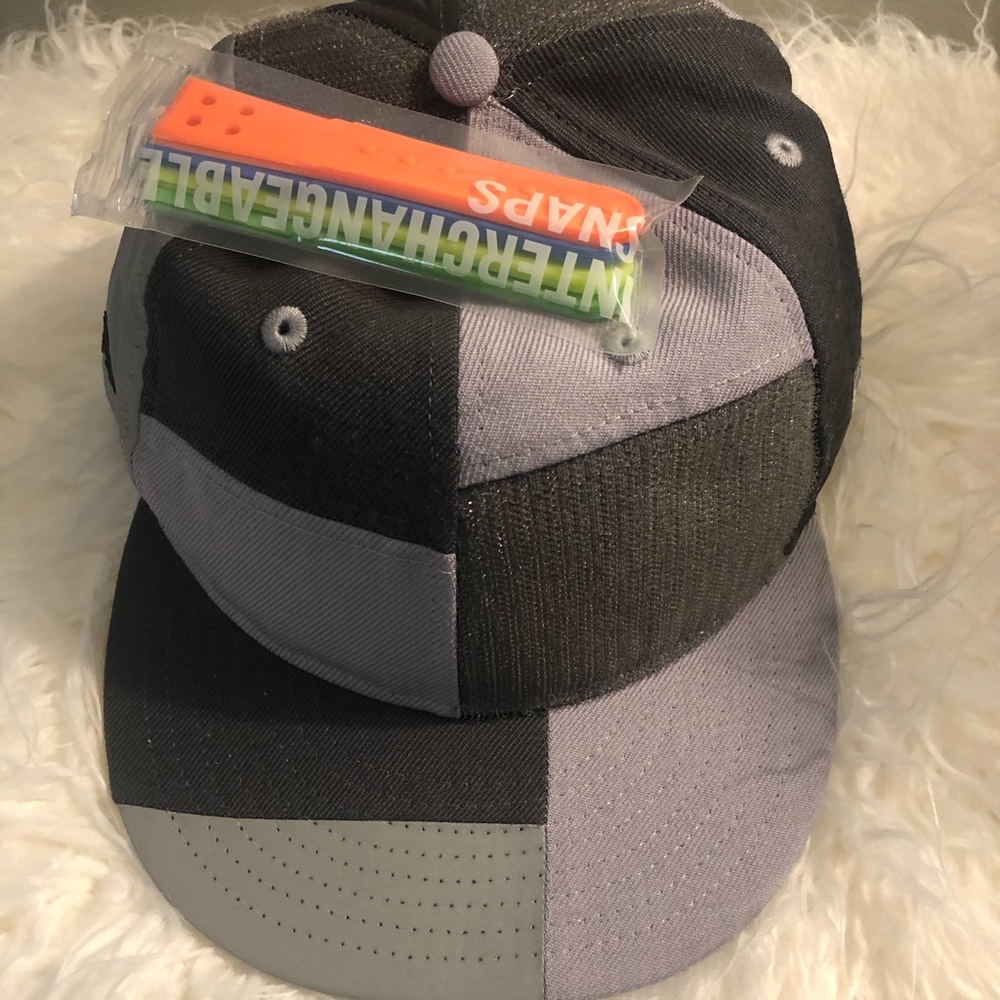 Unisex New Balance SnapBack Cap